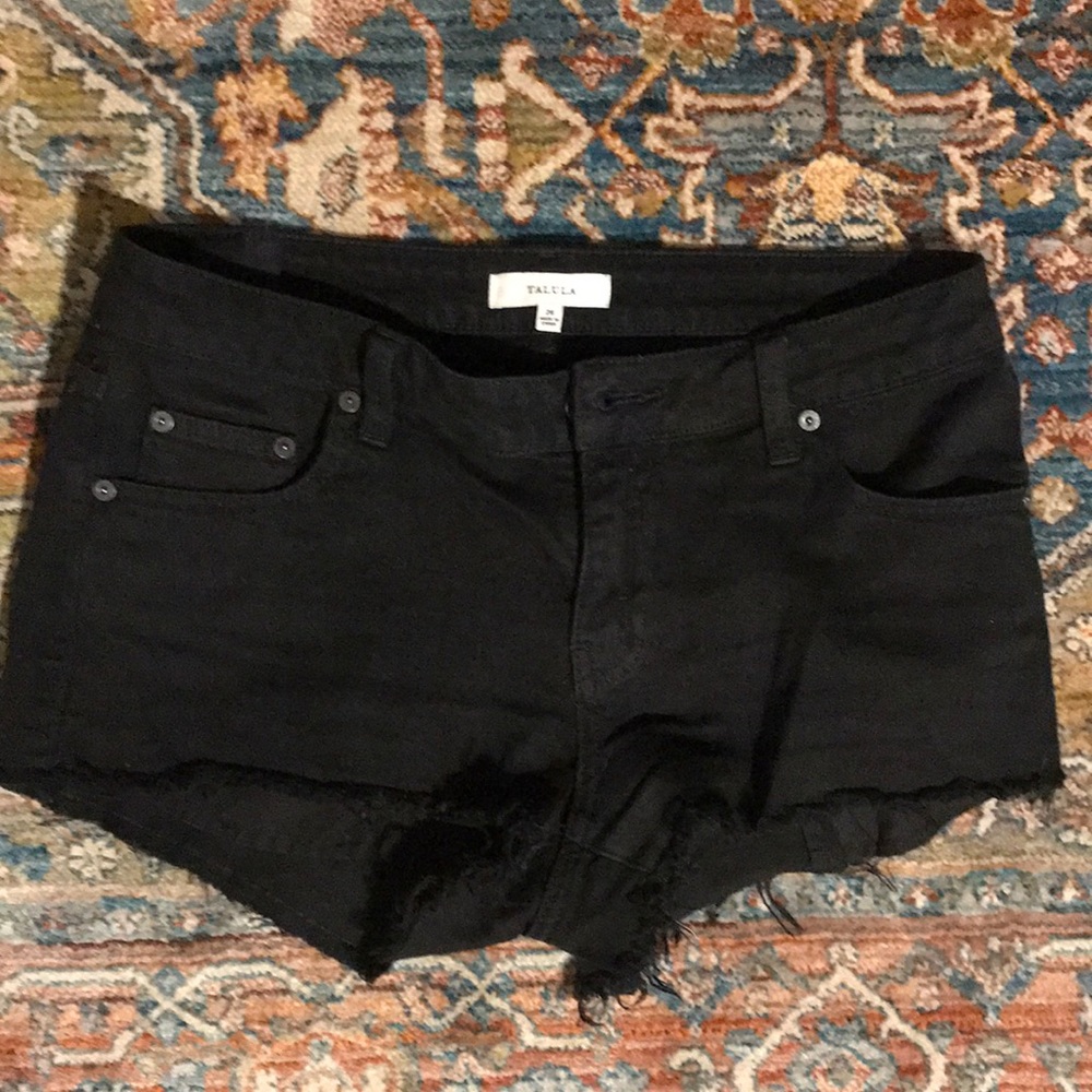 Aritzia Talula black denim shorts